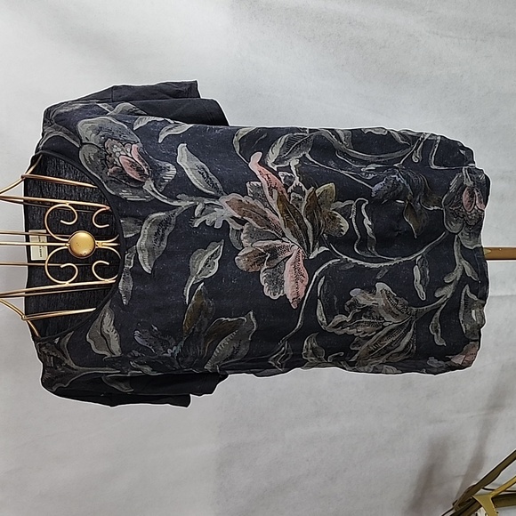 Dries Van Noten Tops - Dries Van Noten Size Large Silk and Cashmere Floral Tee